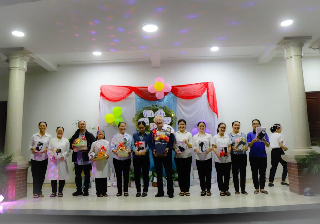 Tri ân ngày nhà giáo - Hiệp Hội Đa Minh Tin Mừng