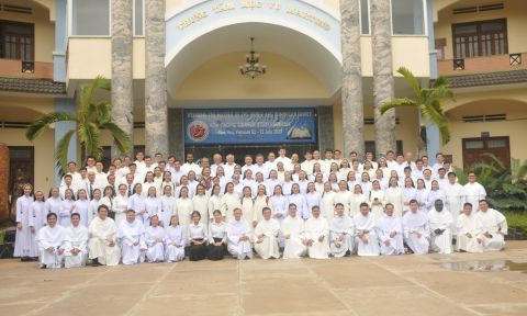 Cha Tong Quyen dong Da Minh khai giang khoa Common Study va gap go gia dinh Da Minh Viet Nam